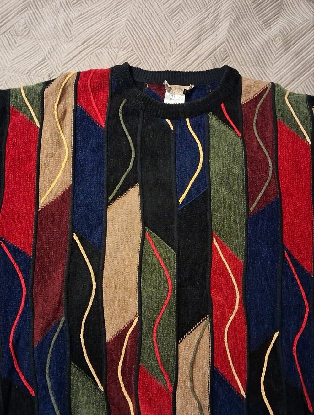 Multicolor Wave-Striped Crewneck Sweater - Classic Casual